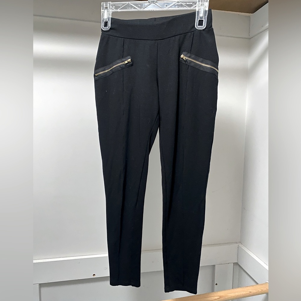 Black legging pants, size small